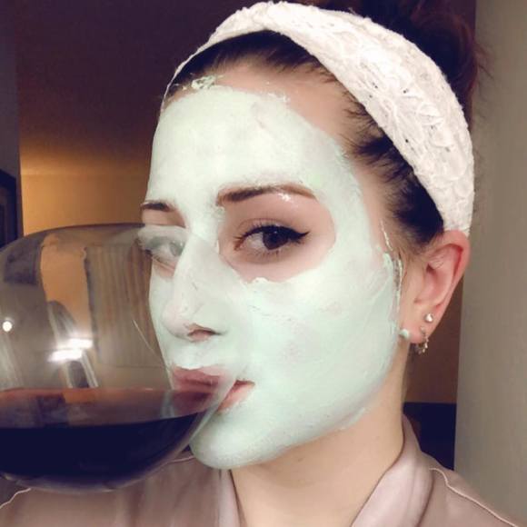 Profile Picture of Neely Marshall (@lolwafflelover) on Poshmark