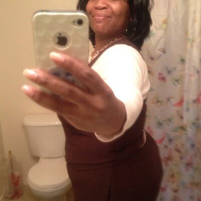 Profile Picture of Yvette Page (@PageYvette) on Twitter