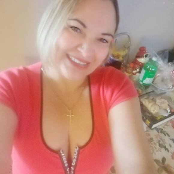 Profile Picture of Rosa Tiznado (@rosa_99babe) on Poshmark