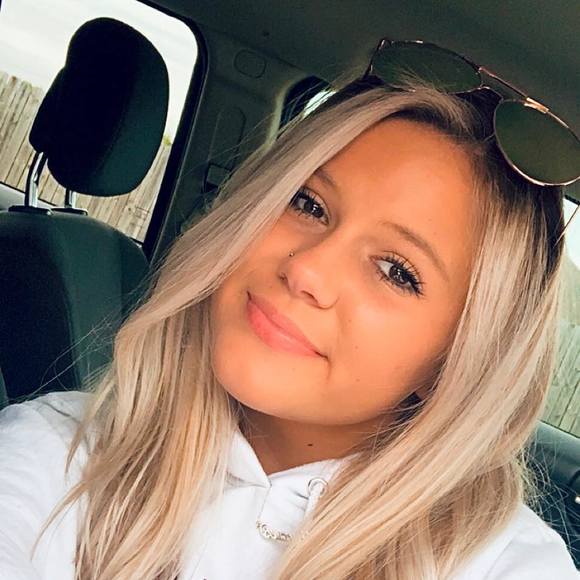 Profile Picture of Alexus Curtice (@alexuscurtice) on Poshmark