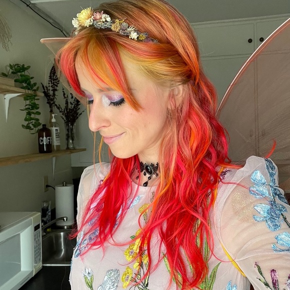 Profile Picture of Matilde Bernabei (@burnthatbee) on Poshmark