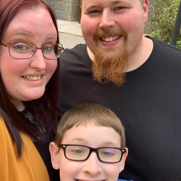 Alexa Hudson - Poshmark Profile Picture of Alexa Hudson (@alexaandmittens) on Poshmark