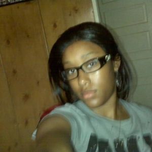 Profile Picture of :(one Finger Up N Im Out Cuz U Aint Worth 2): (@mzpopularity) on Myspace