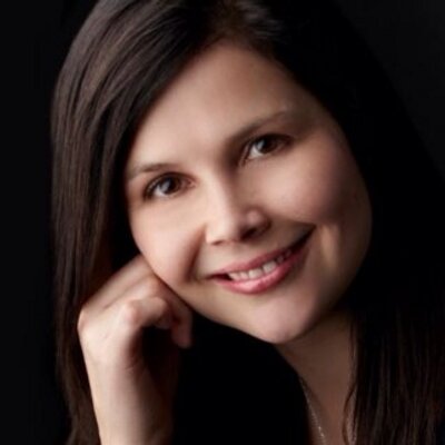 Profile Picture of Cindy Gannon (@chicwhoclix) on Twitter