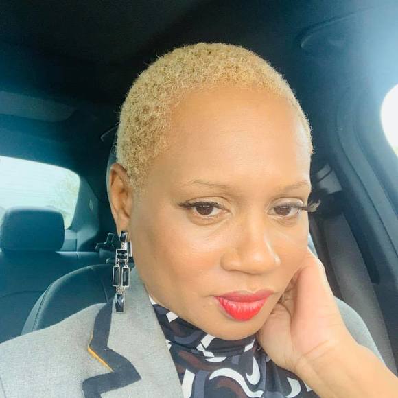 Profile Picture of Ardelia Jones (@angeleyes303) on Poshmark