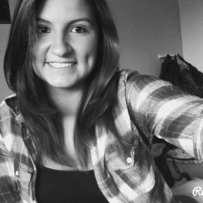 Profile Picture of Julia Baschnagel (@baschnagel4) on Twitter