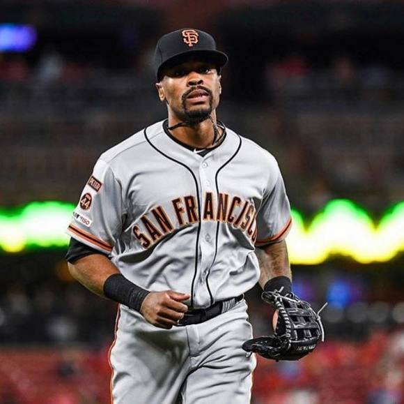 Profile Picture of Jaylin Davis (@davisjaylin97) on Poshmark