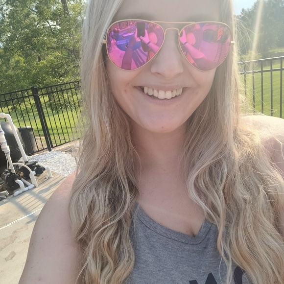 Profile Picture of Erica Haggard (@ericabrianne1) on Poshmark