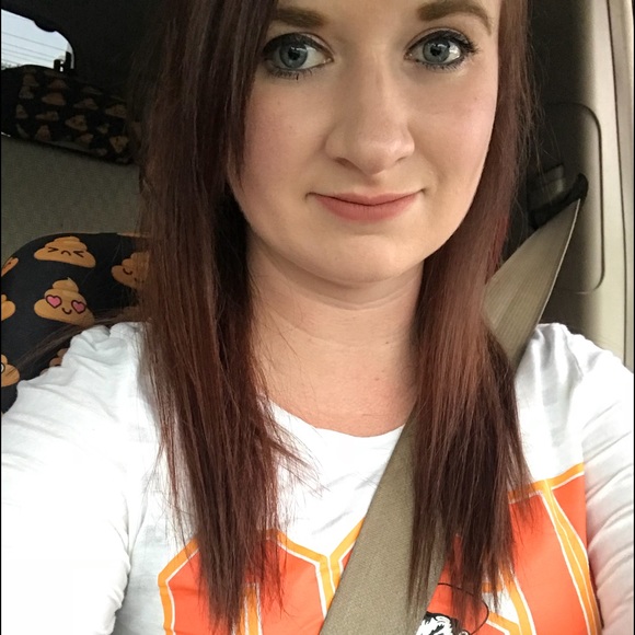 Profile Picture of Casey Carson (@cdavis0314) on Poshmark