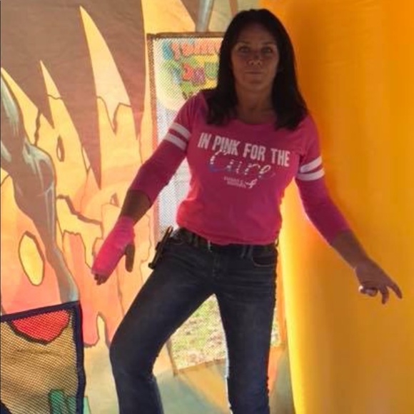 Profile Picture of Helen Bredwell (@gammi69) on Poshmark