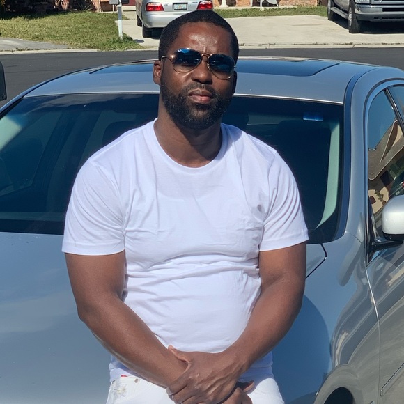 Profile Picture of Kyle Love (@mrhudson1keith) on Poshmark