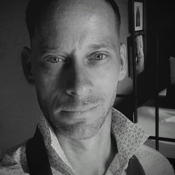 Profile Picture of David Mackey (@dmack75) on Poshmark