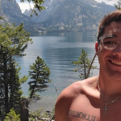 Profile Picture of Fernando Mercado (@SweatySteve16) on Twitter