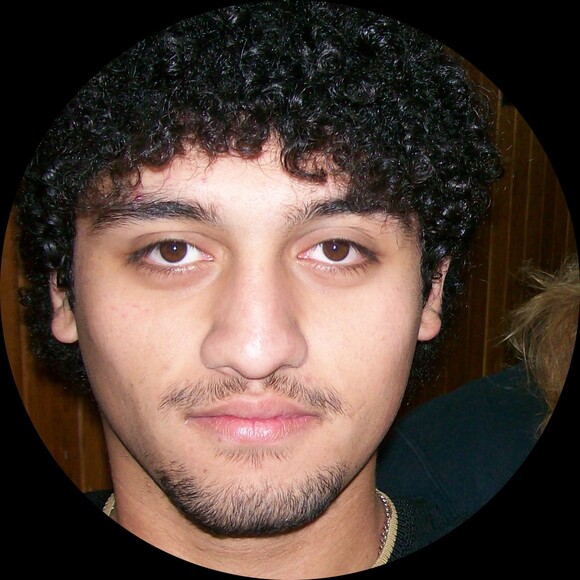 Profile Picture of Abbas Abbas (@sokeing316) on Poshmark