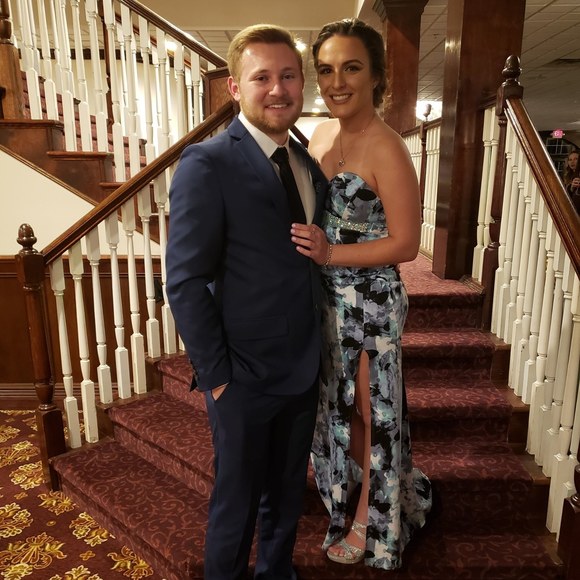 Profile Picture of Hana Micakovic (@micakovich) on Poshmark