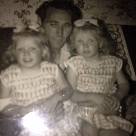 Profile Picture of Rosalyn Cox (@rozroxcox) on Poshmark