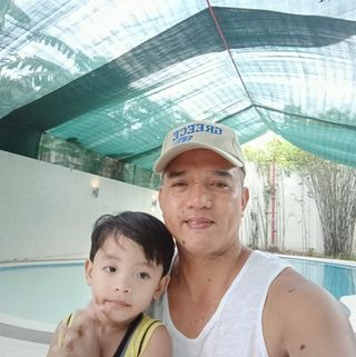 Profile Picture of Bernard Cayco (@bernard.cayco) on Facebook