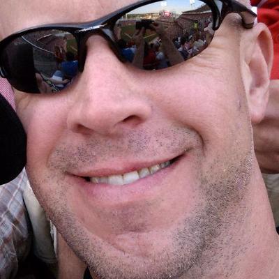 Profile Picture of John Ireland (@irishwings) on Twitter