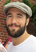 Profile Picture of Josh Bowman - Wikipediaon Wikipedia