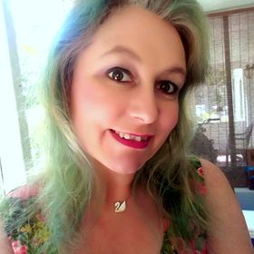 Profile Picture of Atena Komar (@atenakomar) on Pinterest