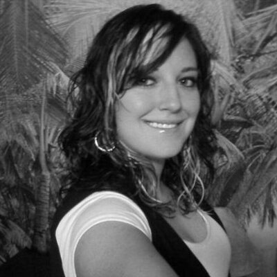 Profile Picture of Erica Hack (@UrAlcoholHero12) on Twitter