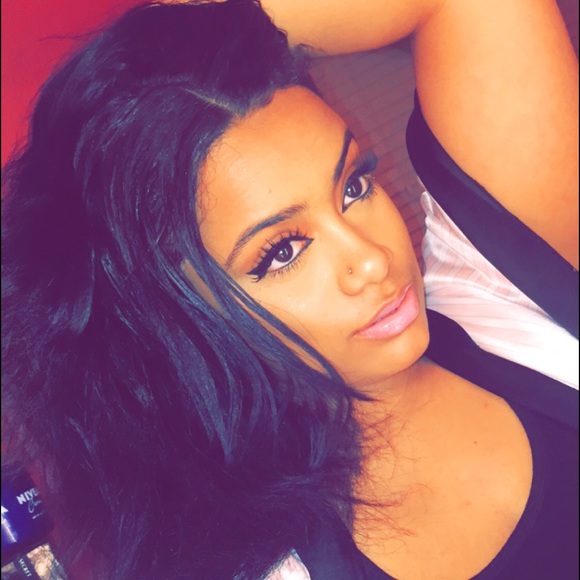 Profile Picture of Jasmine Stovall (@jasminestovall) on Poshmark