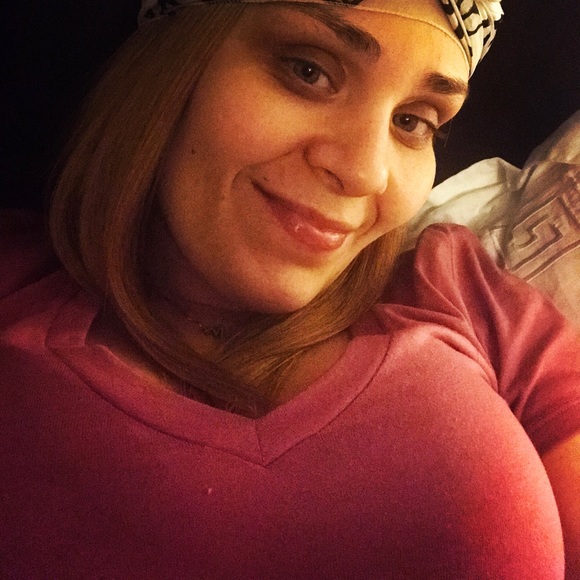 Profile Picture of Christina Putzig (@christinaputzig) on Poshmark