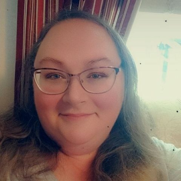 Profile Picture of Denise Chiselko (@manicurist1121) on Poshmark