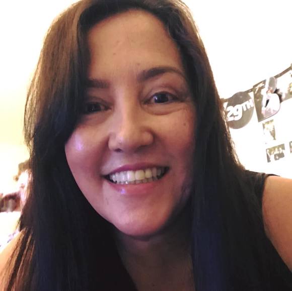 Profile Picture of Rode Azenha (@liliamdahora) on Poshmark