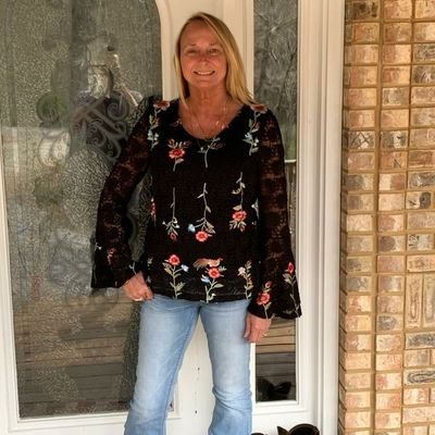 Profile Picture of Debbie Brannon (@debbie_brannon) on Twitter