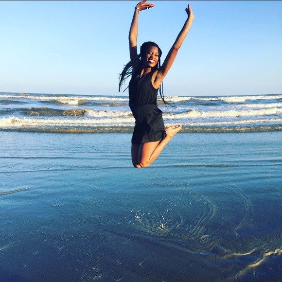 Profile Picture of Kailey Ellison (@kaileye) on Poshmark