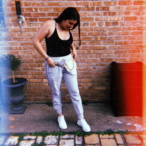 Profile Picture of Crystal Guerrero (@crystalg999) on Poshmark