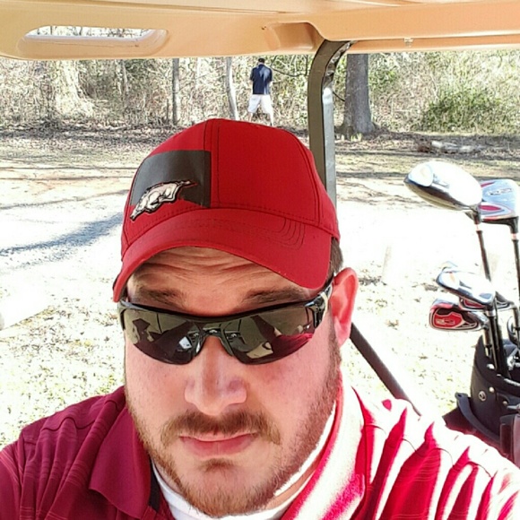 Profile Picture of Joshua Jones (@hoggystyle11) on Poshmark