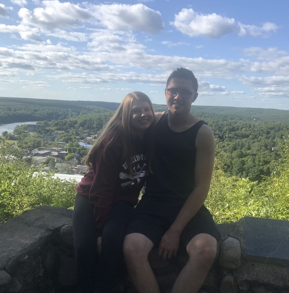 Profile Picture of Alyssa Dunlop (@alyssa_dunlop) on Poshmark