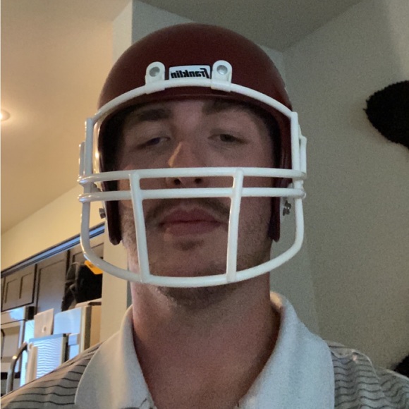 Profile Picture of Gavin Gardner-knight (@gavingk) on Poshmark