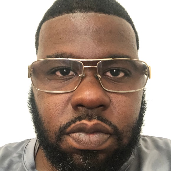 Profile Picture of Lance Walker (@lance_walker) on Poshmark