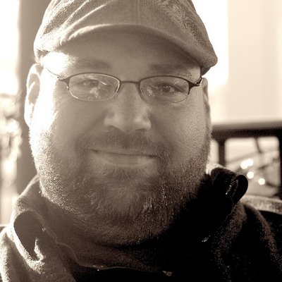 Profile Picture of Tom Edwards (@tomedwardsband) on Twitter