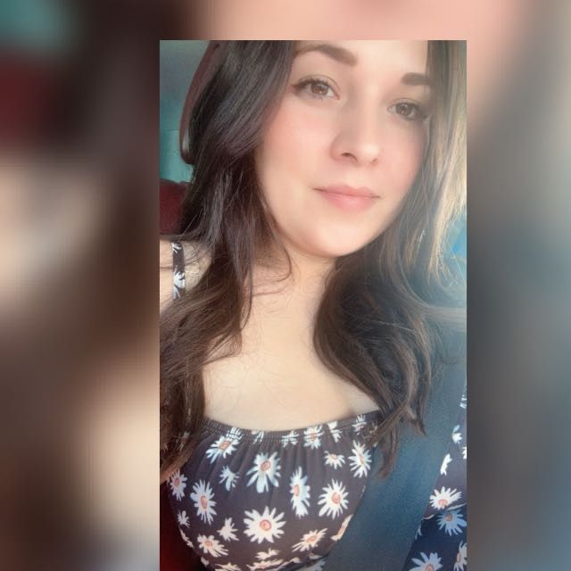 Profile Picture of Cassandra Lomeli (@cassandraloplom) on Tiktok