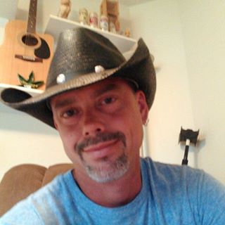 Profile Picture of Jason Langdon (@jason.lsngdon) on Facebook