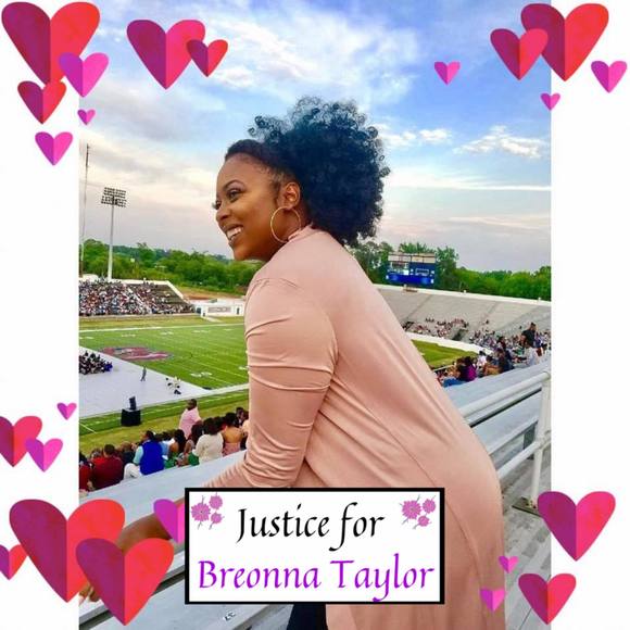 Profile Picture of Kianna Morgan (@lovingkianna) on Poshmark