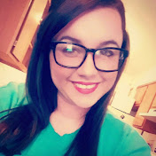 Profile Picture of Danielle Barron (@danielleeknipp) on Youtube