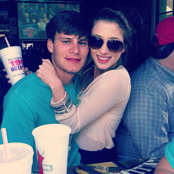 Profile Picture of Jessica Zecchino (@jzecchin) on Poshmark