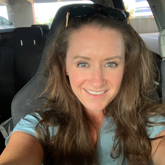 Profile Picture of Maureen Nodland (@mnodland) on Poshmark