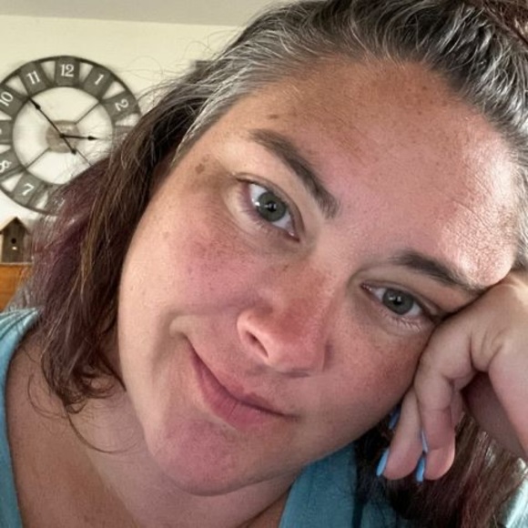 Profile Picture of Heidi Heldt (@hhodgkinson3) on Poshmark