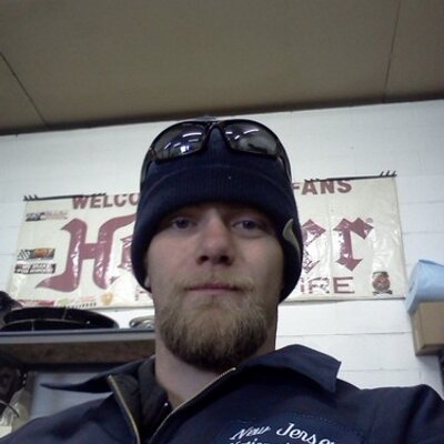 Profile Picture of Dustin Pearce (@outrunn28) on Twitter