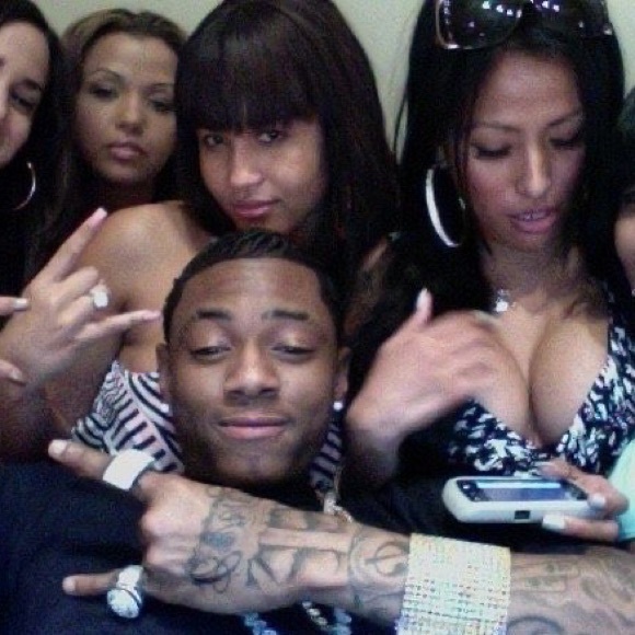 Profile Picture of Leah Diamond (@leaxhs) on Poshmark