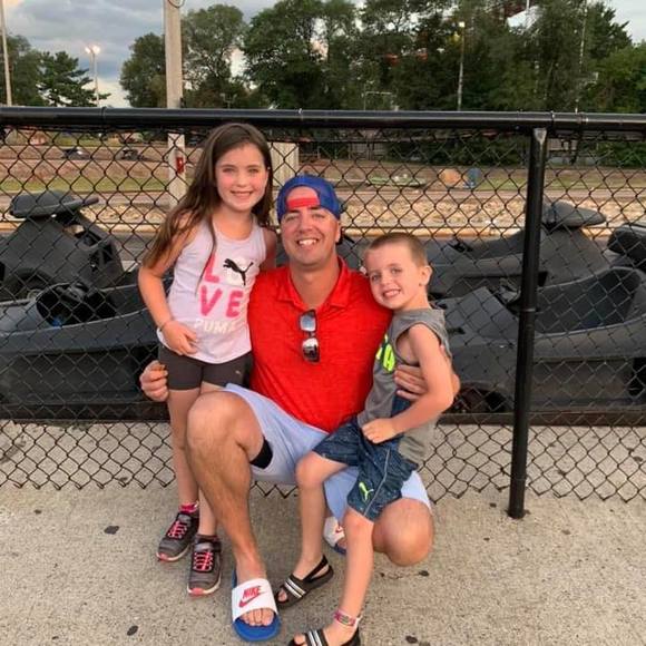 Profile Picture of Jeff Nicholls (@nichollsjeff) on Poshmark