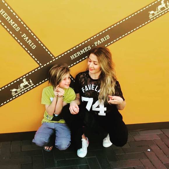 Profile Picture of Oksana Grebenyk (@oksanag) on Poshmark