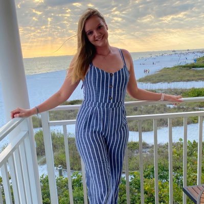 Profile Picture of Rachel Dean (@racheldean_26) on Twitter
