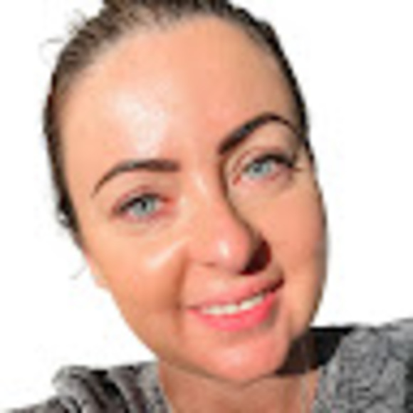 Profile Picture of Krystle Petrovski (@krystlepetrovsk) on Poshmark